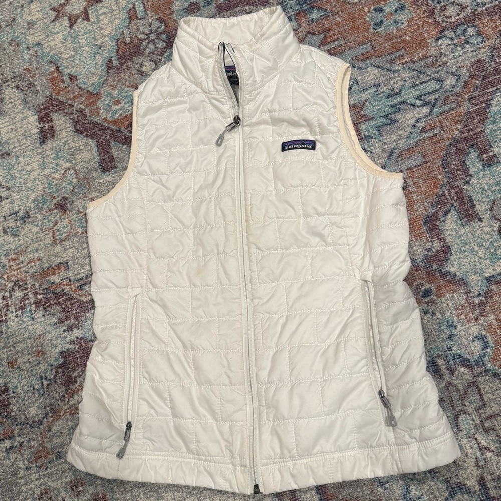 Patagonia Women's white/cream Quilted Vest